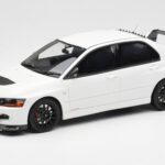Mitsubishi Lancer Evo VIII MR FQ-400 Wit Otto 1:18