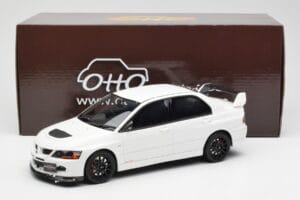 Mitsubishi Lancer Evo VIII MR FQ-400 Wit Otto 1:18 OT777 Hars — afbeelding 6 van 6