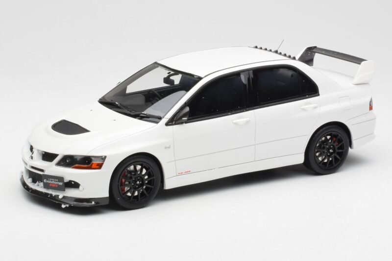 Mitsubishi Lancer Evo VIII MR FQ-400 Wit Otto 1:18