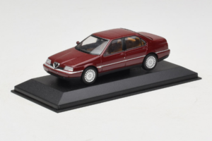 Alfa Romeo 164 3.0 Super V6 Donkerrood Minichamps 1:43 436120700 Metaal — afbeelding 2 van 4