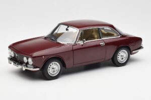 Alfa Romeo 2000 GTV Kastanjerood Norev 1:18 187916 Metaal