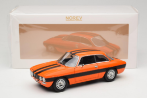 Alfa Romeo 2000 GTV Oranje Norev 1:18 187918 Metaal — afbeelding 8 van 8