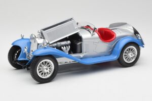 Alfa Romeo 2300 Spider Zilverblauw Bburago 1:18 3008 Metaal — afbeelding 2 van 8