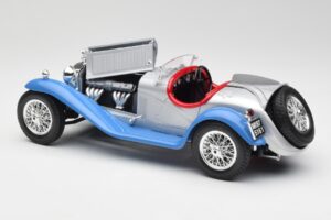 Alfa Romeo 2300 Spider Zilverblauw Bburago 1:18 3008 Metaal — afbeelding 5 van 8