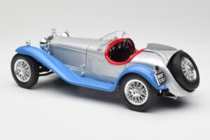 Alfa Romeo 2300 Spider Zilverblauw Bburago 1:18 3008 Metaal — afbeelding 7 van 8