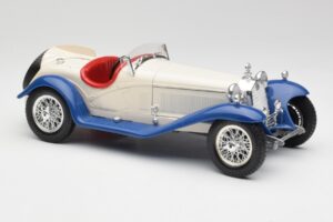 Alfa Romeo 2300 Spider Wit & Blauw Bburago 1:18 3008-M1 Metaal — afbeelding 4 van 6