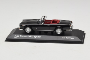 Alfa Romeo 2600 Spider Zwart Minichamps 1:43 400120630 Metaal