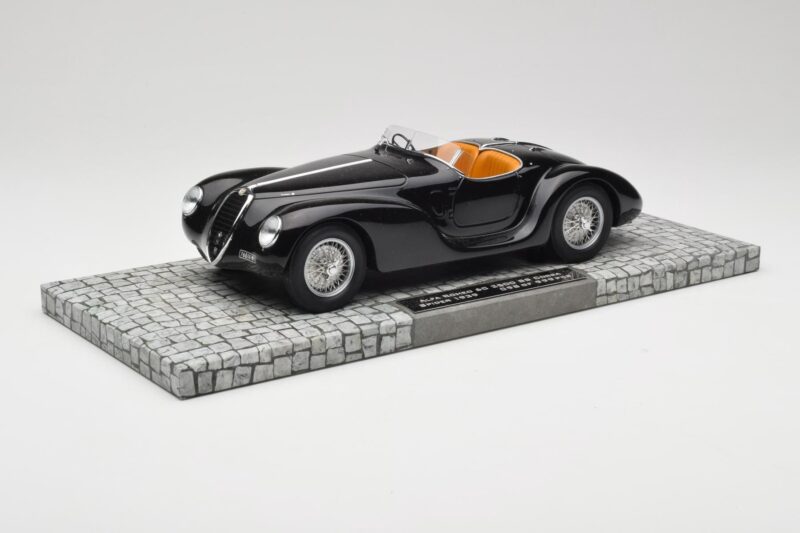 Alfa Romeo 6C 2500 SS Corsa Spider Zwart Minichamps 1:18 107120231 Metaal