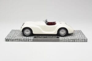 Alfa Romeo 6C 2500 SS Corsa Spider Wit Minichamps 1:18 107120232 Hars — afbeelding 3 van 6