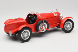 Alfa Romeo 8C 2300 Monza Rood Bburago 1:18 3014 Metaal — afbeelding 2 van 6