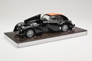 Alfa Romeo 8C 2900B Lungo Zwart Minichamps 1:18 100120421 Metaal — afbeelding 2 van 8