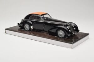 Alfa Romeo 8C 2900B Lungo Zwart Minichamps 1:18 100120421 Metaal — afbeelding 6 van 8