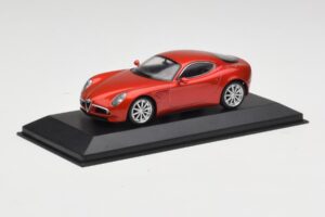 Alfa Romeo 8C Competizione Alfa Rood Minichamps 1:43 403120523 Metaal — afbeelding 2 van 4