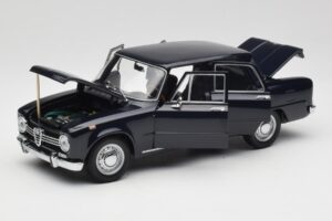 Alfa Romeo Giulia 1300 Blauw Minichamps 1:18 180120905 Metaal — afbeelding 2 van 8