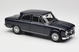 Alfa Romeo Giulia 1300 Blauw Minichamps 1:18 180120905 Metaal — afbeelding 6 van 8