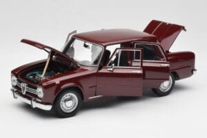 Alfa Romeo Giulia 1300 Donkerrood Minichamps 1:18 180120906 Metaal — afbeelding 2 van 8