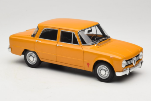 Alfa Romeo Giulia 1300 Super Oranje Minichamps 1:18 180120900 Metaal — afbeelding 6 van 8