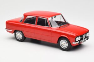 Alfa Romeo Giulia Nuova Super Rood MCG 1:18 MCG18145 Metaal — afbeelding 4 van 6