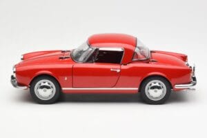 Alfa Romeo Giulietta 1300 Spider Rood AUTOart 1:18 70157 Metaal — afbeelding 4 van 8