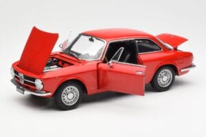 Alfa Romeo GT 1300 Junior LHD Rood AUTOart 1:18 70131 Metaal — afbeelding 2 van 8