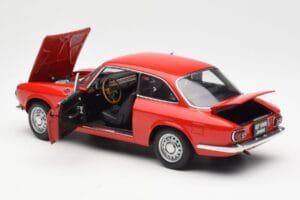Alfa Romeo GT 1300 Junior LHD Rood AUTOart 1:18 70131 Metaal — afbeelding 5 van 8