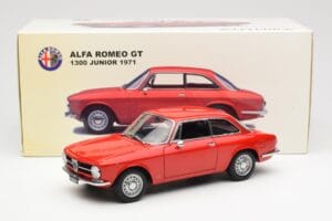 Alfa Romeo GT 1300 Junior LHD Rood AUTOart 1:18 70131 Metaal — afbeelding 8 van 8