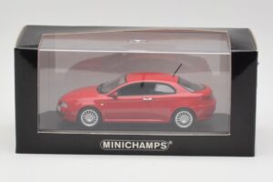 Alfa Romeo GT Alfa Rood Minichamps 1:43 400120321 Metaal — afbeelding 4 van 4