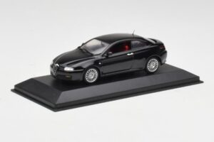 Alfa Romeo GT Zwart Minichamps 1:43 400120320 Metaal — afbeelding 2 van 4