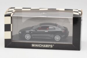 Alfa Romeo GT Zwart Minichamps 1:43 400120320 Metaal — afbeelding 4 van 4