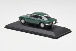 Alfa Romeo Giulia GTA 1300 Junior Groen Minichamps 1:43 ALFA010 Metaal — afbeelding 3 van 4