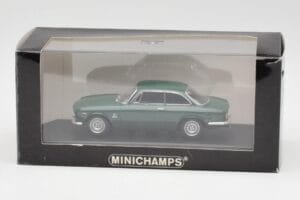 Alfa Romeo Giulia GTA 1300 Junior Groen Minichamps 1:43 ALFA010 Metaal — afbeelding 4 van 4