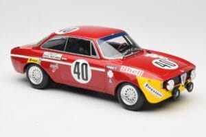 Alfa Romeo GTA 1300 Junior #40 F. Picchi / J-C. Chasseuil Division 1 Winners 12 Hours of Paul Ricard 1971 Minichamps 1:18 155 — afbeelding 4 van 6