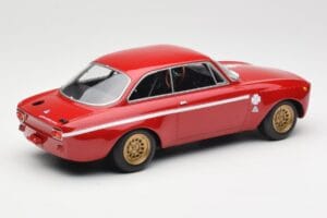 Alfa Romeo GTA 1300 Junior Rood Minichamps 1:18 155120020 Metaal — afbeelding 2 van 6