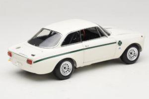 Alfa Romeo GTA 1300 Junior Wit Minichamps 1:18 100120501 Metaal — afbeelding 3 van 8