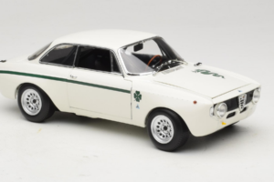 Alfa Romeo GTA 1300 Junior Wit Minichamps 1:18 100120501 Metaal — afbeelding 6 van 8