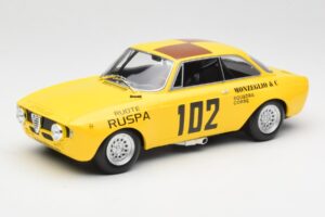 Alfa Romeo GTA 1300 #102 Squadra Corse R. Zanetti / M. Ruspa / Monzeglio Targa Florio 1971 Minichamps 1:18 155711202 Metaal