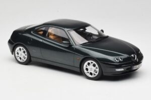 Alfa Romeo GTV 916 Coventry Green Metallic Norev 1:18 187842 Metaal — afbeelding 4 van 6