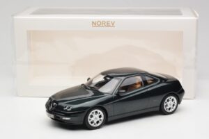 Alfa Romeo GTV 916 Coventry Green Metallic Norev 1:18 187842 Metaal — afbeelding 6 van 6