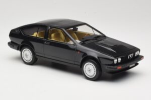 Alfa Romeo GTV6 2.5 Zwart Laudoracing-Models 1:18 LM110C Metaal — afbeelding 4 van 6
