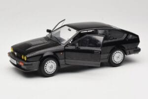 Alfa Romeo GTV6 Zwart Solido 1:18 S1802302 Metaal — afbeelding 2 van 8