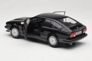 Alfa Romeo GTV6 Zwart Solido 1:18 S1802302 Metaal — afbeelding 5 van 8