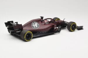 Alfa Romeo Racing C38 #7 K. Raikkonen Valentine's Day Livery Shakedown Fiorano 14th February 2019 Minichamps 1:18 110199907 M — afbeelding 2 van 6