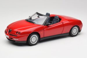 Alfa Romeo Spider 916 Alfa Rood Maisto 1:18 50278 Metaal