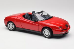 Alfa Romeo Spider 916 Alfa Rood Maisto 1:18 50278 Metaal — afbeelding 6 van 8
