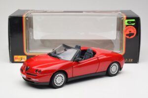 Alfa Romeo Spider 916 Alfa Rood Maisto 1:18 50278 Metaal — afbeelding 8 van 8