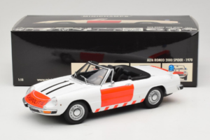 Alfa Romeo Spider Rijkspolitie Minichamps 1:18 180120994 Metaal — afbeelding 8 van 8