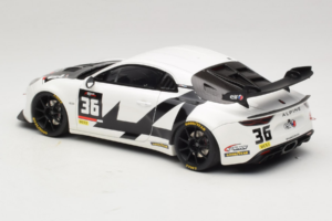 Alpine A110 GT4+ #36 J. Pla / J. Gilbert / J-M. Leandri Ultimate GT Endurance Cup 2024 Otto 1:18 OT1201 Hars — afbeelding 5 van 6