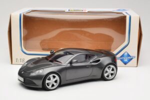 Artega GT Grey Metallic Revell 1:18 09024 Metaal — afbeelding 8 van 8