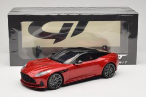 Aston Martin DB12 Hyper Red GT Spirit 1:18 GT936 Hars — afbeelding 6 van 6
