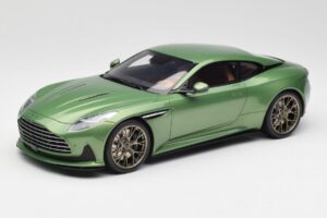 Aston Martin DB12 Groen GT Spirit 1:18 GT466 Hars